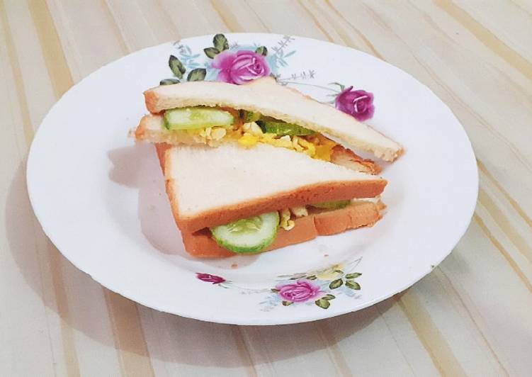 Rahasia Memasak Scrambled Egg Sandwich W Cucumber And Amp Mayonaise Yang Gurih