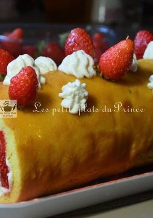 Une photo de Roll-cake aux fraises
