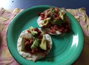 Una foto de Chuleta ahumada picada y chorizo ideal para tacos