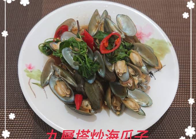 九層塔炒海瓜子 簡單料理 食譜與作法by 潘俊霖的 簡單料理 Cookpad