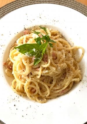 O poză a rețetei Spaghetti Carbonara.