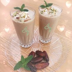 A picture of 🍹🍌🌴Date & Banana Milkshake🌴🍌🍹.