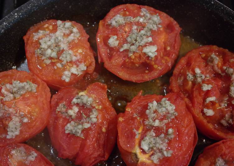 https://img-global.cpcdn.com/recipes/1a95f1dfe95ab1f1/751x532cq70/tomates-a-la-provencales-photo-principale-de-la-recette.jpg