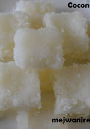 A picture of Coconut Burfi.