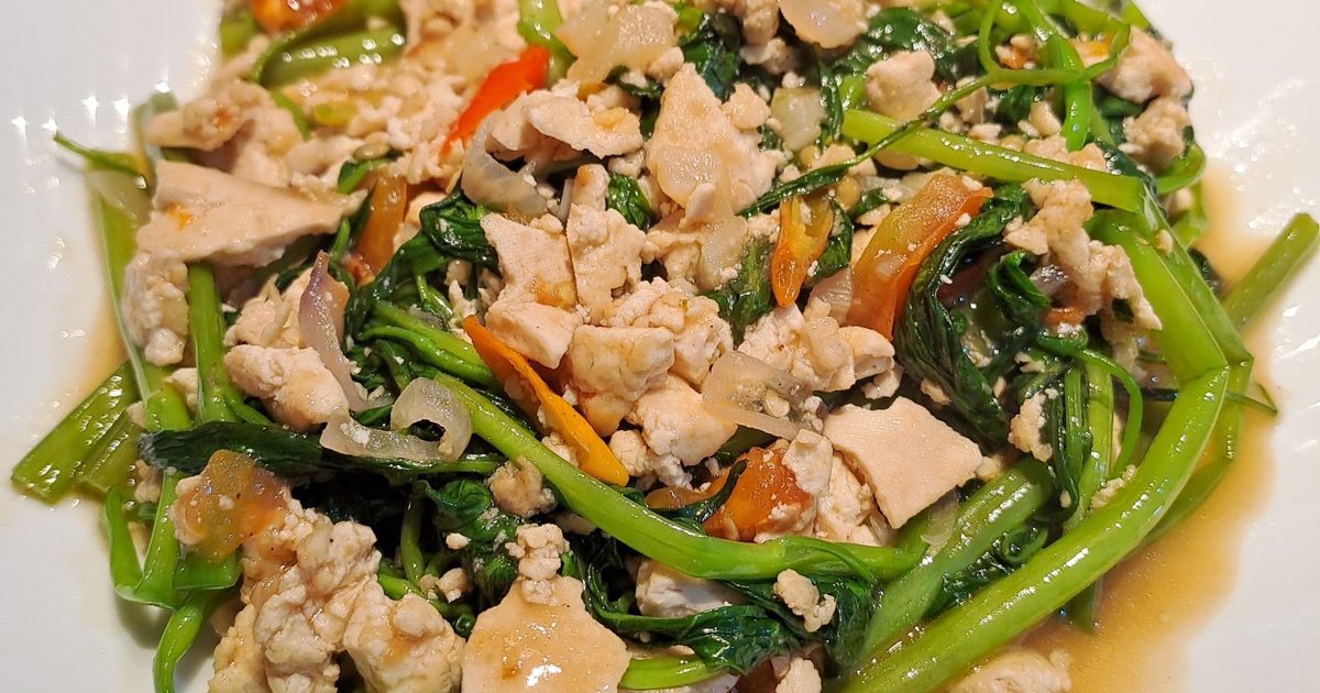 Tumis Kangkung Tahu Pedas