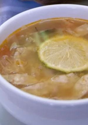 Una foto de Sopa de Lima Yucateca