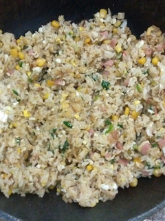 熱狗蛋炒飯 的食譜成品照片