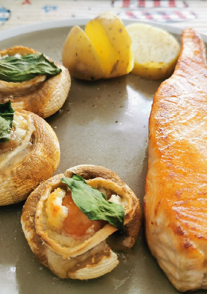 Una foto de Champiñones rellenos al horno