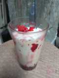 Susu Strawberry