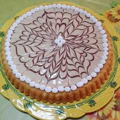 Foto di Crostata morbida alla crema di nocciole e meringhe!