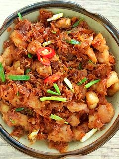 Hình của món Tép khô rang thịt ba chỉ.