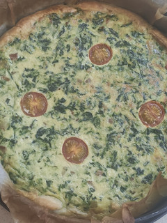 Una foto de Quiche espinacas