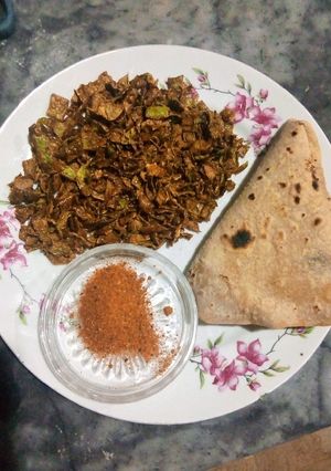 A picture of Ghiya (Lauki)ky fry Chilkay.