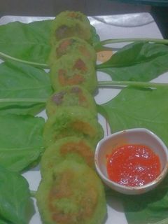 સ્ટફડ હરા ભરા કબાબ (Stuffed Hara Bhara Kebab Recipe In Gujarati) રેસીપી મુખ્ય ફોટો