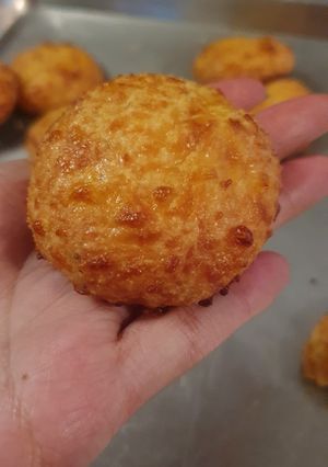 Una foto de Pan keto con queso súper fácil