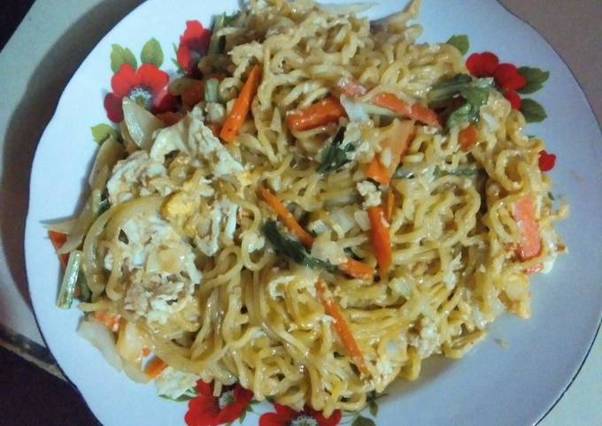 Indomie goreng spesial