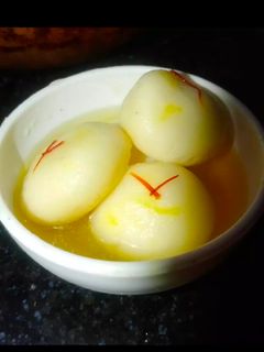 रसगुल्ला (rasgulla recipe in Hindi) रेसिपी मुख्य फोटो