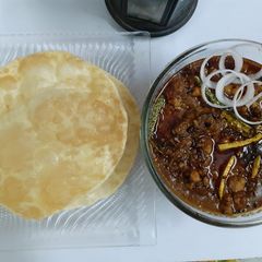 A picture of Amritsari pindi chole Bhature.