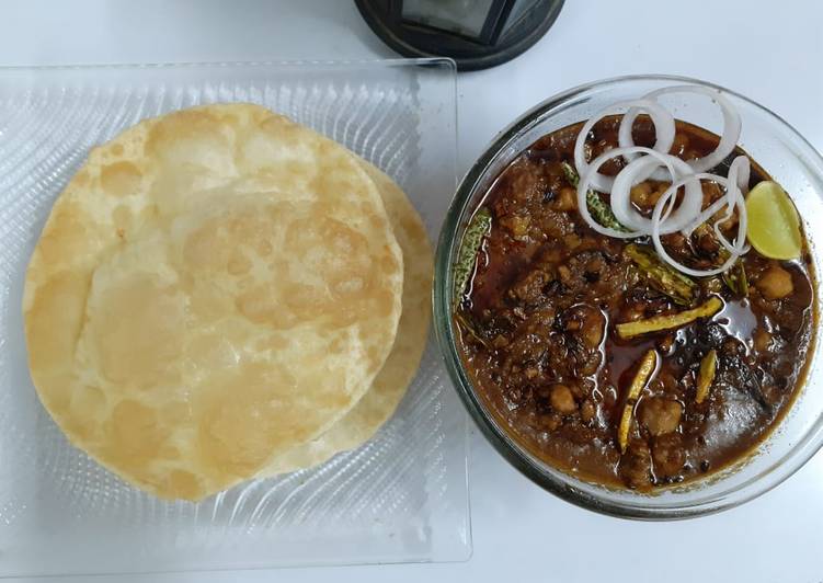 Steps to Make Super Quick Homemade Amritsari pindi chole Bhature