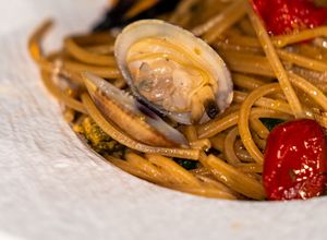 Foto di Spaghetti ai Tre Molluschi:Vongole, Tartufi di Mare & Cozze