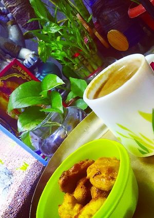 মাছের ডিমের বড়া ভাজা আর আদা চা (maacher dimer bora bhaaja are aada cha recipe in Bengali) রেসিপির প্রধান ছবি