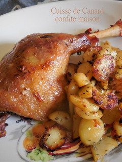 A picture of Cuisses de canard confites maison.