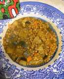 Lentejas al curry con verduras y manzana en olla a presión