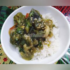 A picture of Kung Pao Vegetables.