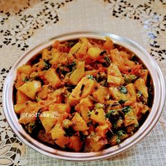 A picture of Traditional Ganth Gobhi Dry Curry.