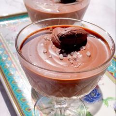 A picture of Greek yogurt protein mousse.