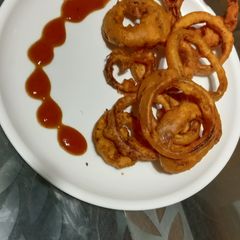 A picture of Onion Ring Pakoda.