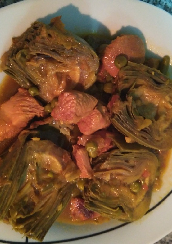 Una foto de Alcachofas con carne