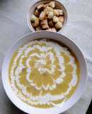 Овощной суп-пюре с грибами и сухариками