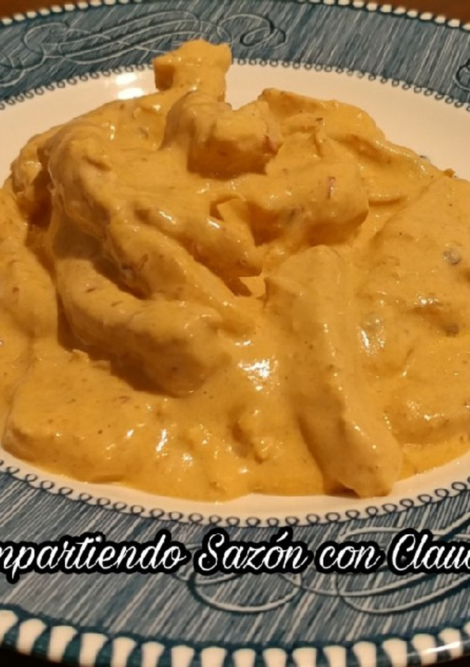 Una foto de Pollo a la crema con chipotle🌺