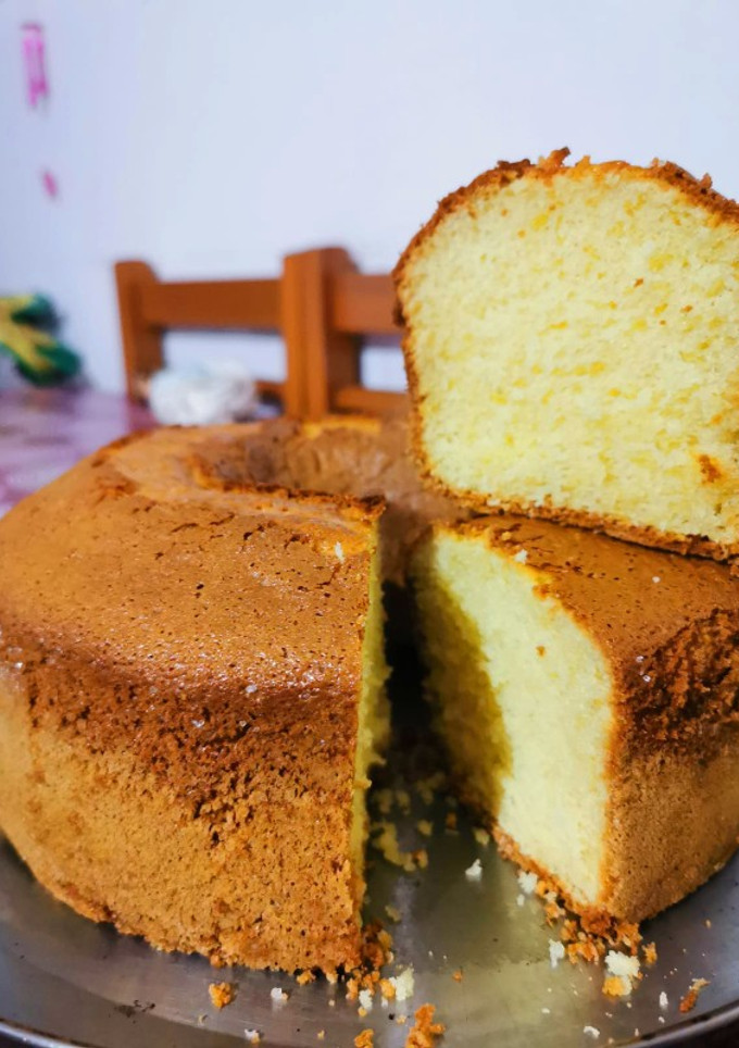 Una foto de Torta de coco esponjosa y húmeda