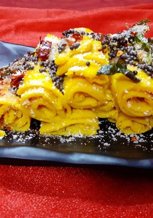 A picture of Microwave Khandvi.