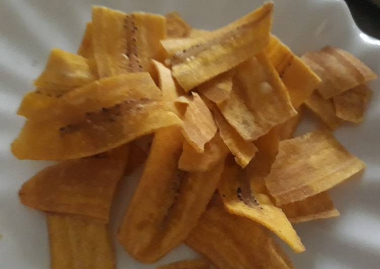 How to Make Super Quick Homemade Plantain chips