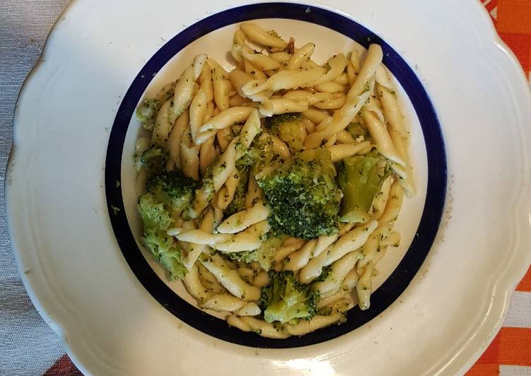 Fusilli con i broccoli