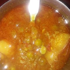 A picture of Aloo matar ki sabji.