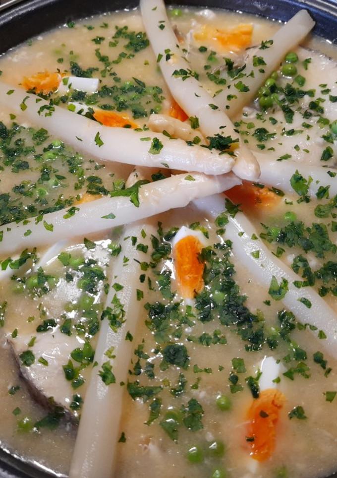 Una foto de Merluza en salsa verde
