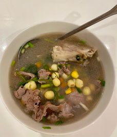 bắp bò hầm hạt sen