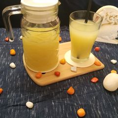 A picture of Fresh Sweet Lime Juice (Mosambi Juice).