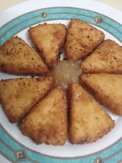 Una foto de Quesitos empanados