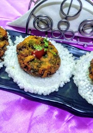 A picture of Poha Spinach tikki.