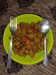 A picture of Bellpepper chilli Soya chunks.
