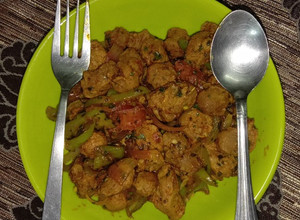A picture of Bellpepper chilli Soya chunks.