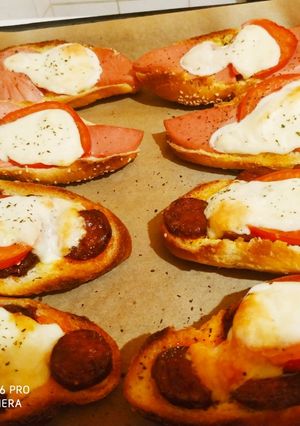 Fűszeres melegszendvics recept fotója