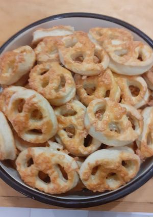 Sajtos perec recept fotója