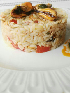 Una foto de Ensalada de arroz con mejillones