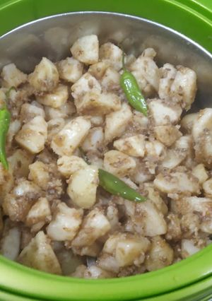 A picture of Zeera Aloo.